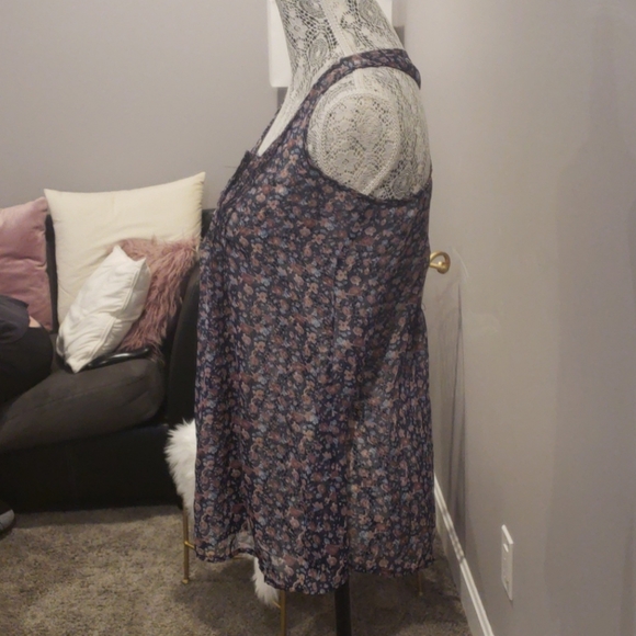 Floral Print Sheer Razorback Flowy Tank - Picture 3 of 6